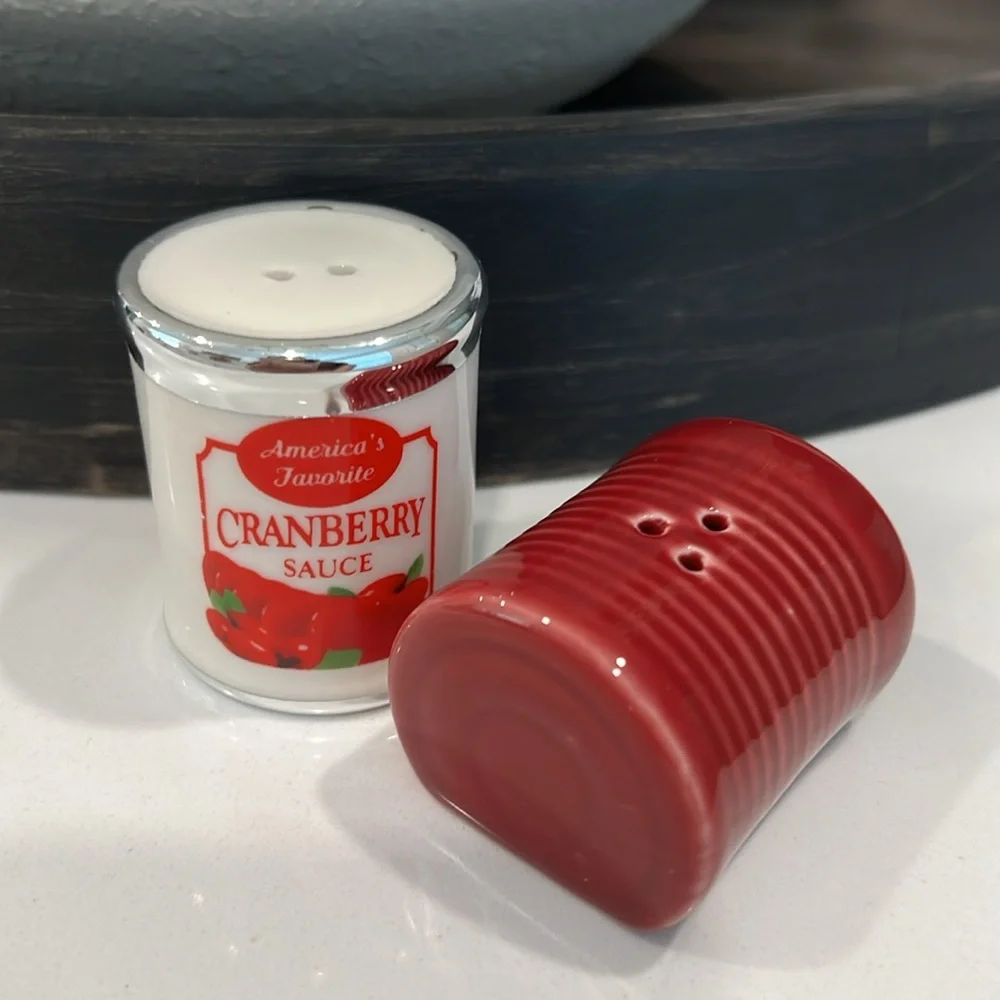 Cute. Mini CRANBERRY Salt & Pepper